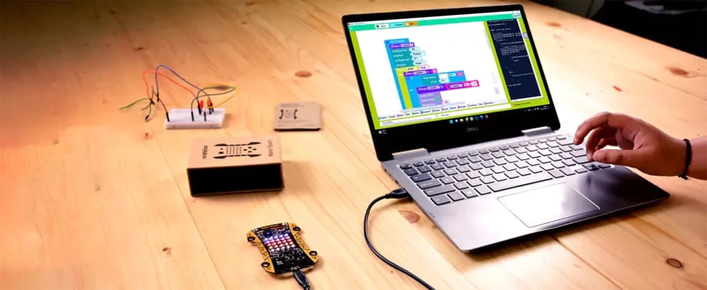 Kids learning coding